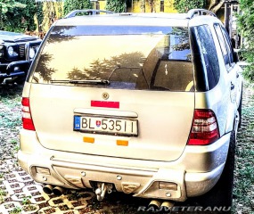 Mercedes-Benz M W163-v8-5.8 2001
