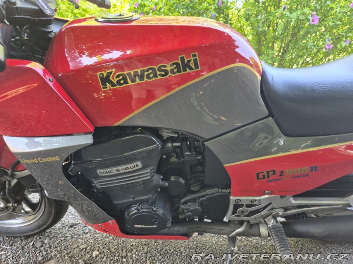 Kawasaki GPZ 900r 1984