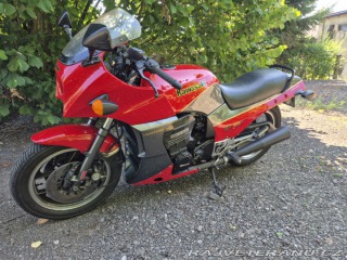 Kawasaki GPZ 900r 1984
