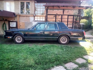 Lincoln Town Car signature 1986