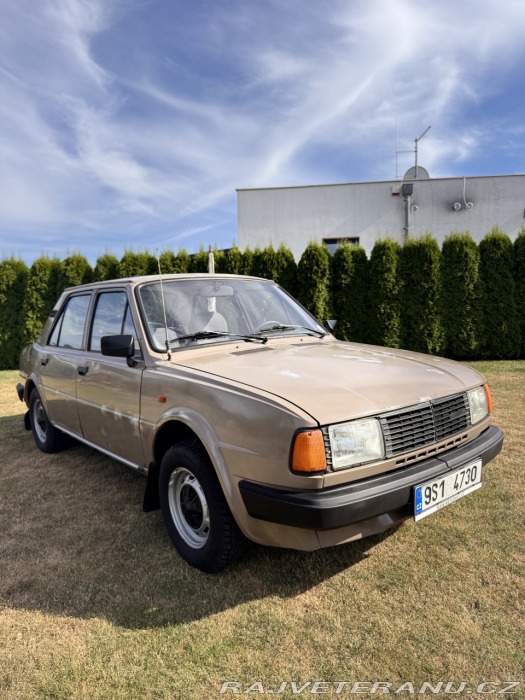 Škoda 120 Škoda 120L