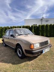 Škoda 120 Škoda 120L 1988