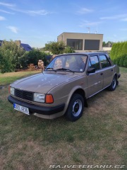 Škoda 120 Škoda 120L 1988