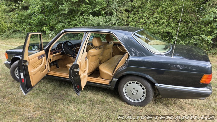 Mercedes-Benz 300 W126  300SE 1990