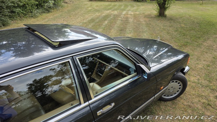 Mercedes-Benz 300 W126  300SE 1990