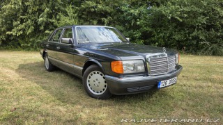 Mercedes-Benz 300 W126 300SE 1990