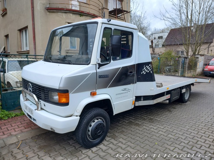 Mercedes-Benz Ostatní modely 609 1986