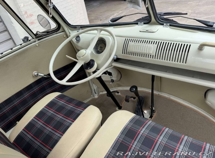 Volkswagen T1 Kombi Samba 1972