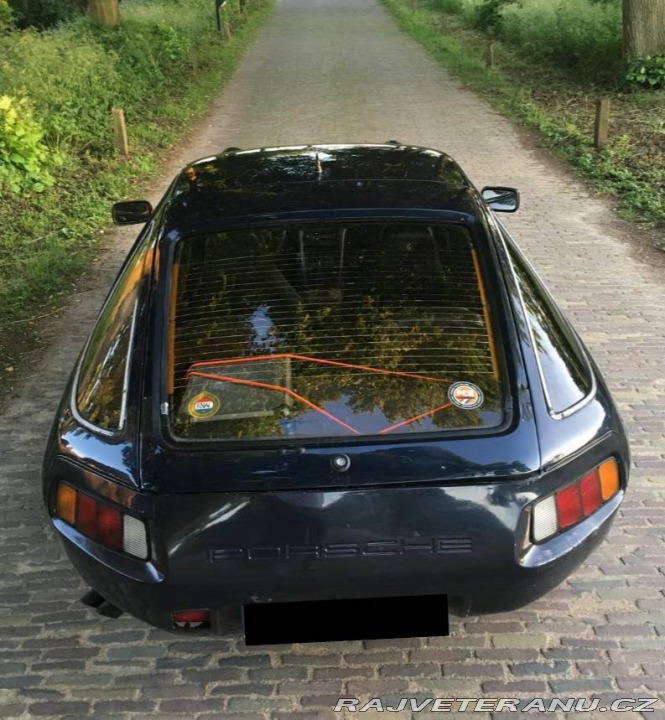 Porsche 928 1980