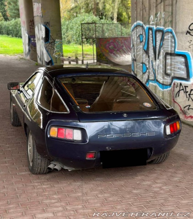 Porsche 928 1980