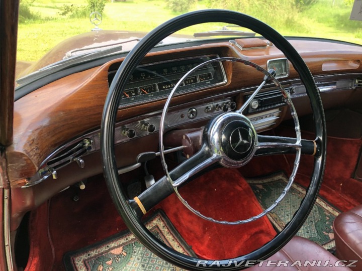 Mercedes-Benz 220 S coupe 1958