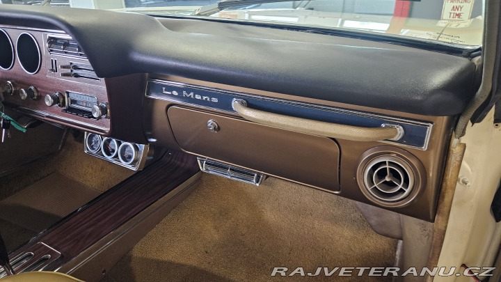 Pontiac LeMans 326 V8 1967