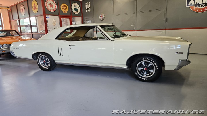 Pontiac LeMans 326 V8 1967