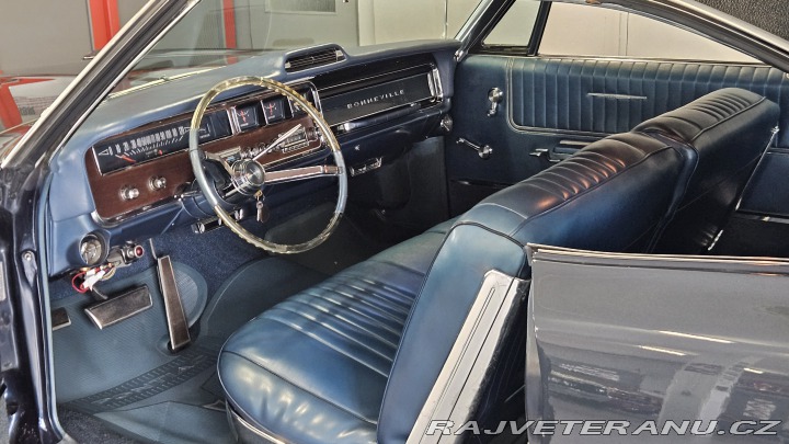 Pontiac Bonneville 389 V8 1966