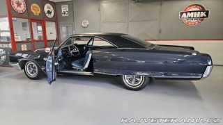 Pontiac Bonneville 389 V8 1966