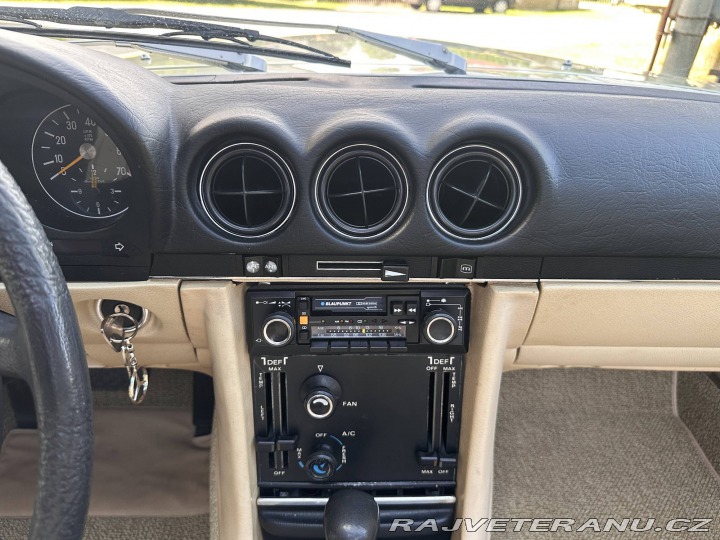 Mercedes-Benz 450 SL R107 1976