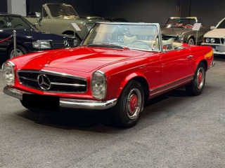 Mercedes-Benz 230 SL Pagoda