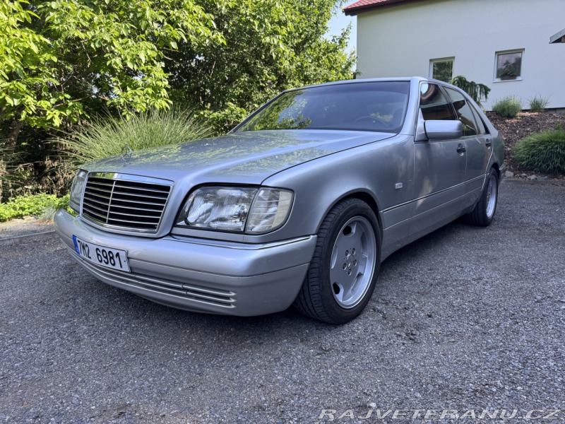 Mercedes-Benz S W140