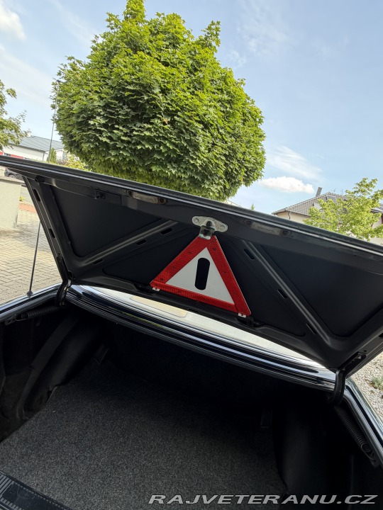 Mercedes-Benz 230  1982