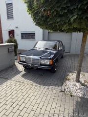 Mercedes-Benz 230 1982