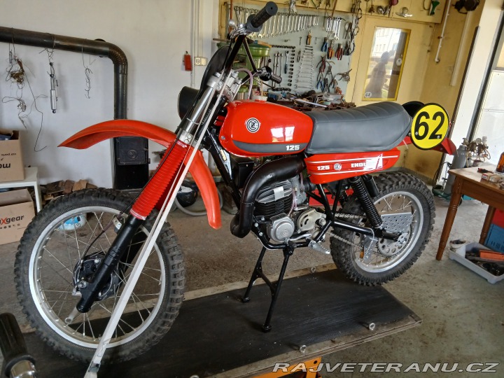 ČZ Ostatní modely 516 1986