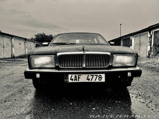 Daimler Double-Six 