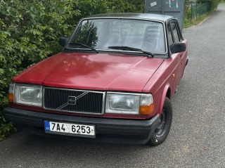 Volvo 240 