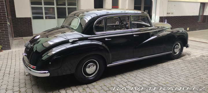 Mercedes-Benz 300 W186 Adenauer 1953