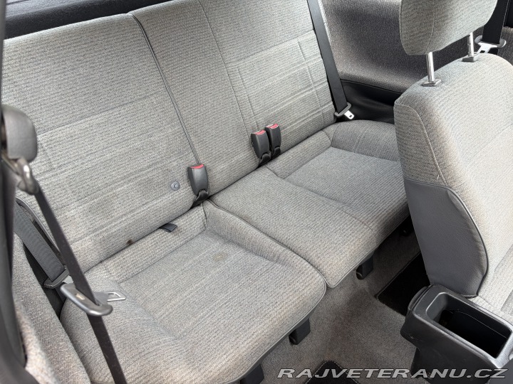 Nissan Sunny N14 1992