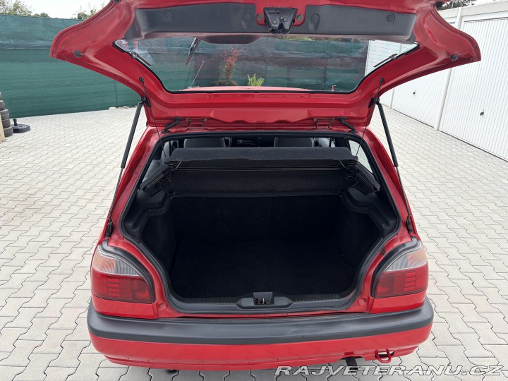 Nissan Sunny N14 1992