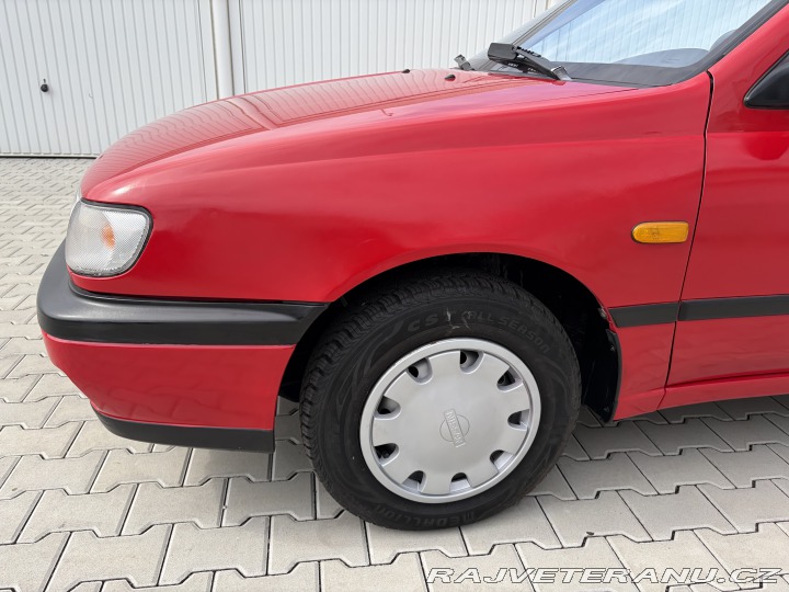 Nissan Sunny N14 1992