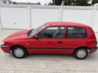 Nissan Sunny N14 1992