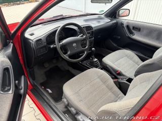 Nissan Sunny N14 1992