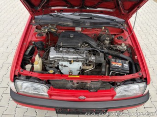 Nissan Sunny N14 1992