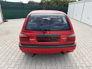 Nissan Sunny N14 1992