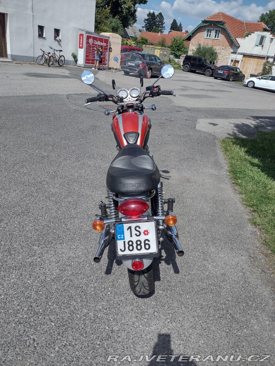 Triumph Bonneville T100 2002