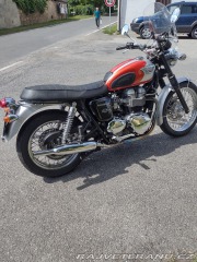 Triumph Bonneville T100 2002