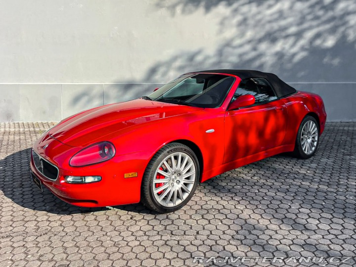 Maserati Spyder  2002