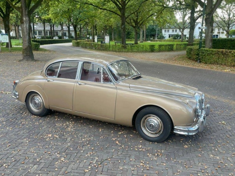 Daimler Ostatní modely Saloon