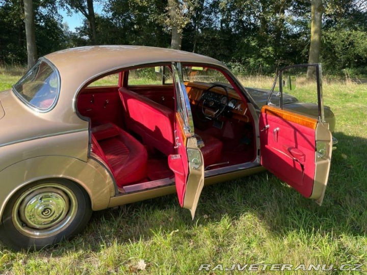 Daimler Ostatní modely Saloon 1965