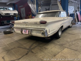 Oldsmobile 88 dynamic 4 door flattop 1960