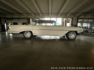 Oldsmobile 88 dynamic 4 door flattop 1960