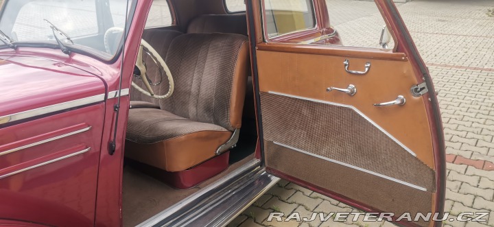 Mercedes-Benz 220 W187 1952