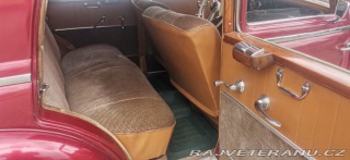 Mercedes-Benz 220 W187 1952