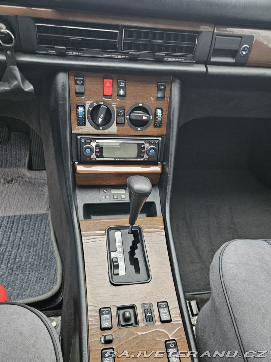 Mercedes-Benz 300 SE 1988