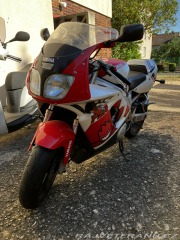 Yamaha FZ FZR 600R