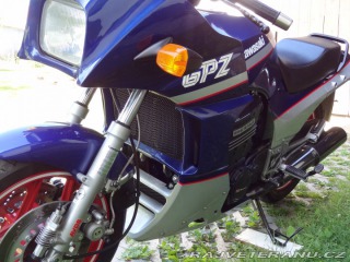 Kawasaki GPZ GPZ 900 R 1988