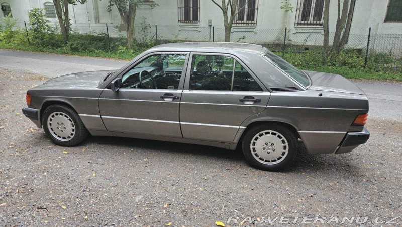 Mercedes-Benz 190 W201