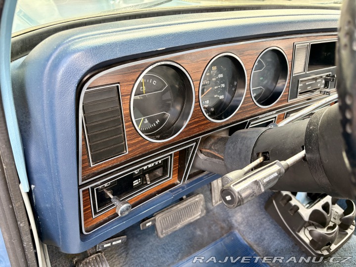 Dodge D 150 ROYAL SE 1986