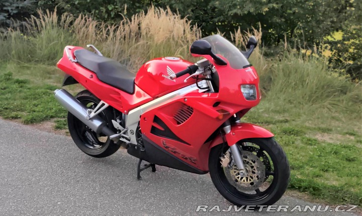 Honda Ostatní modely VFR 750 F RC36 1995